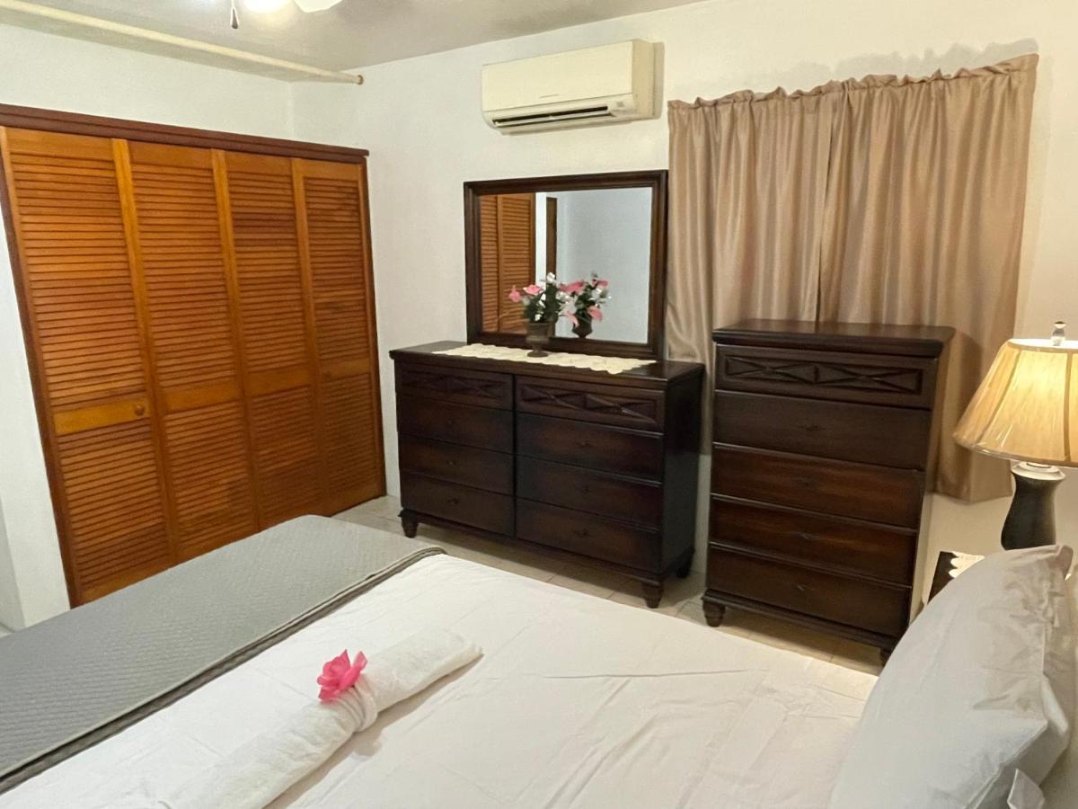 Luxurious One And Two Bedroom Villa Кристианстед Екстериор снимка