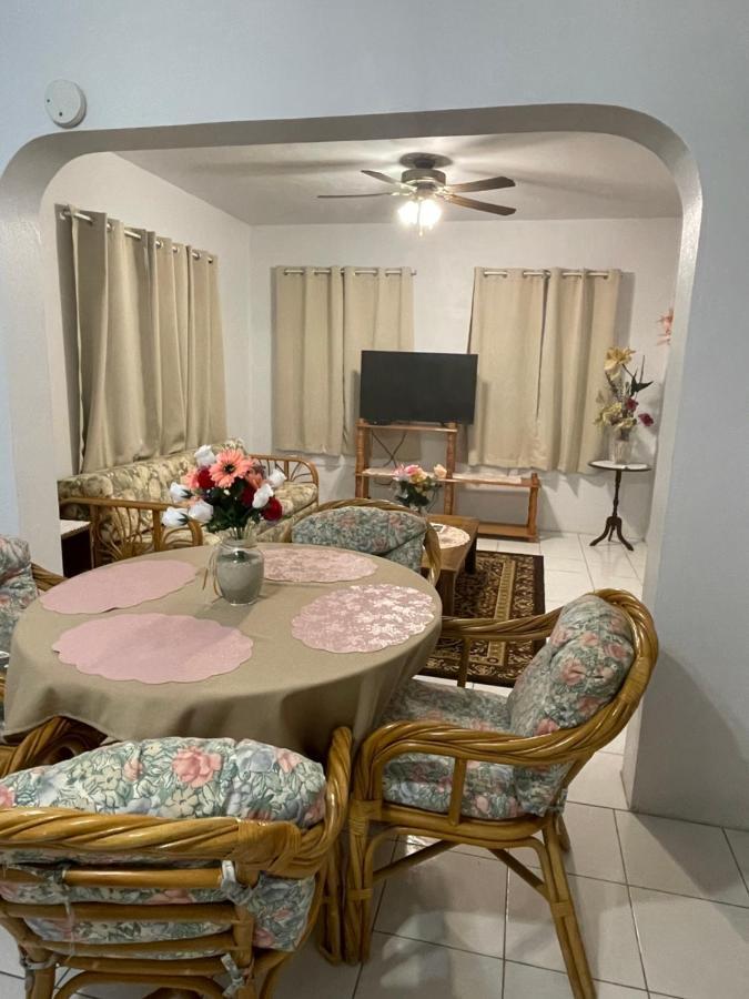 Luxurious One And Two Bedroom Villa Кристианстед Екстериор снимка